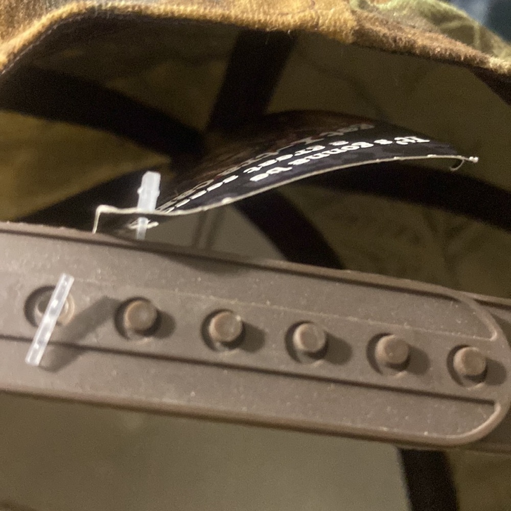 Used vintage Deco Realtree, camo hat - Picture 6 of 6